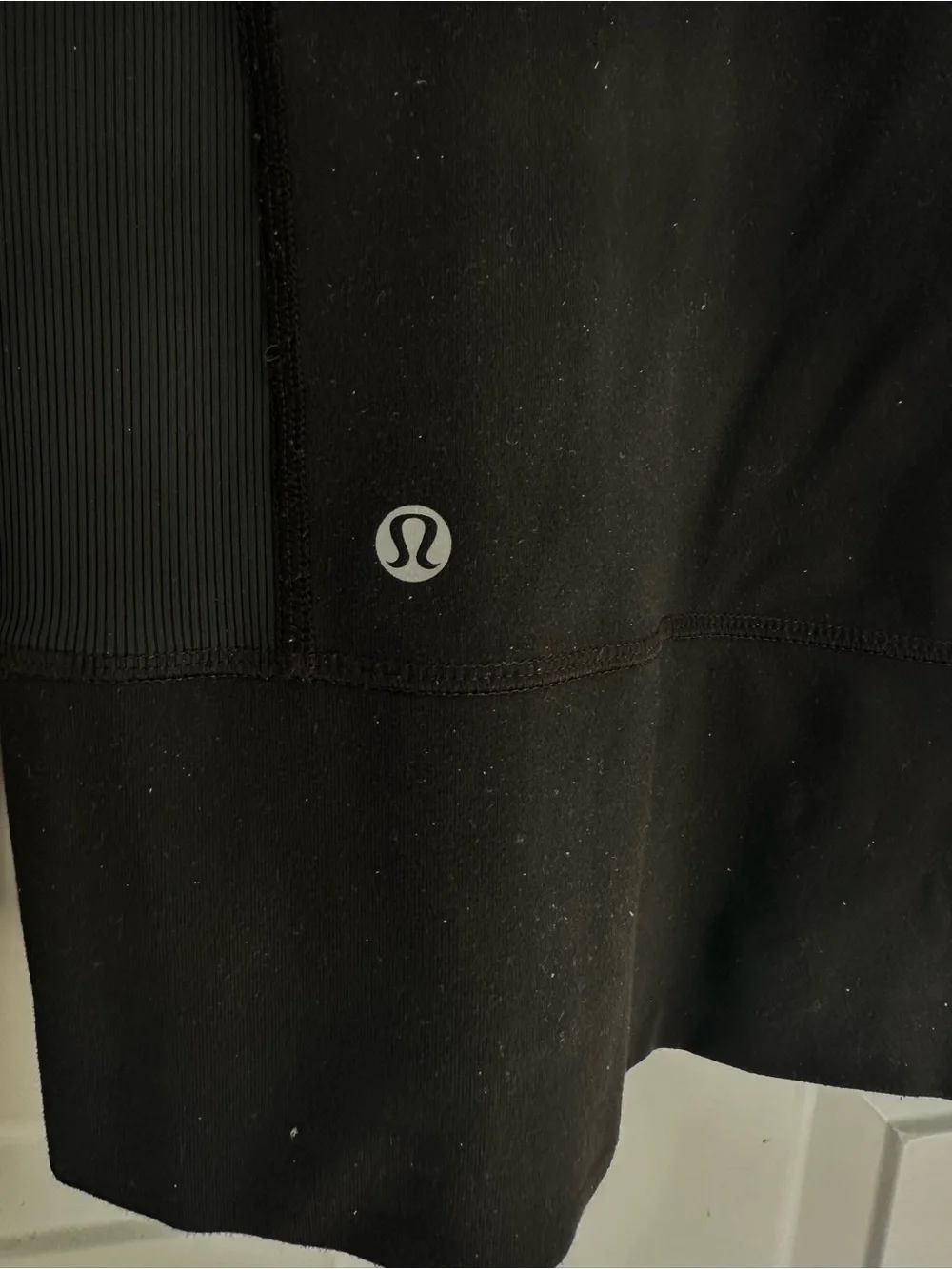 Lululemon Black Women's Zip-Up Hooded Jacket - Picture 3 of 4